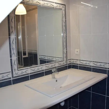 Les D'hôtes Du Galant  L'allée Des Champs