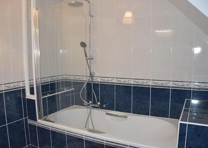 Les D'hôtes Du Galant  L'allée Des Champs